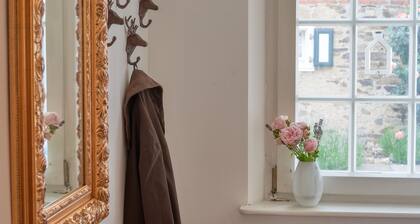 Ahrtal Ferienhaus Landskrone - charming half-timbered house on the red wine hiking trail