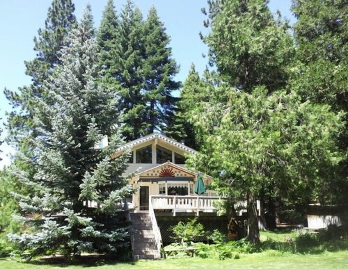 LAKEFRONT Victorian on Lake Almanor 🌞 PRIVATE DOCK
