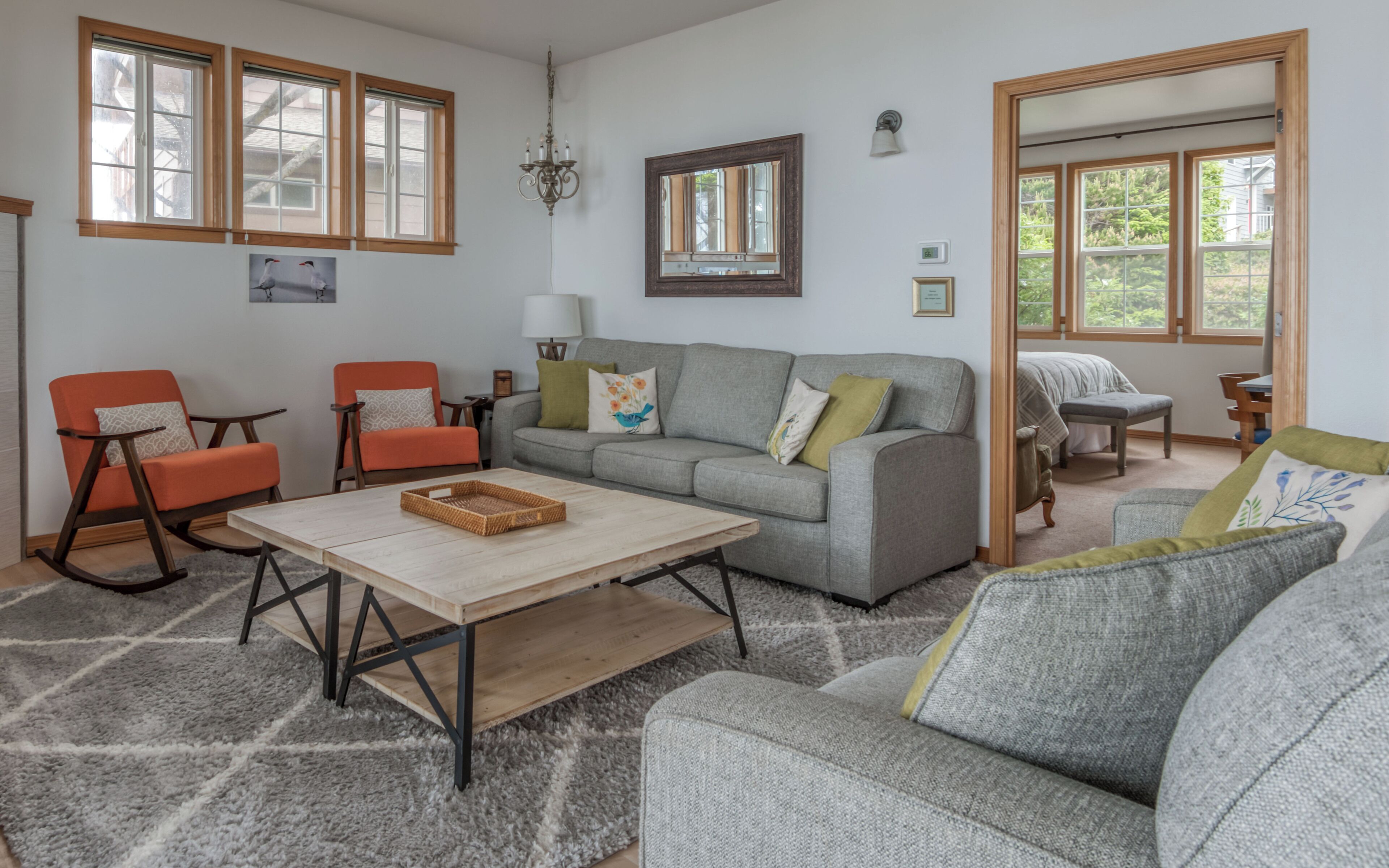 スマートテレビ、DVD プレーヤー、ステレオ