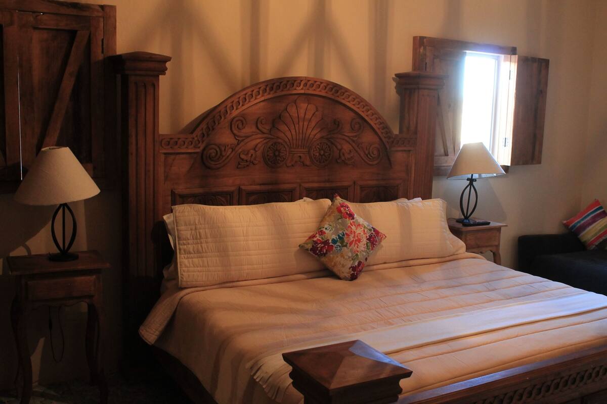 Elite Room