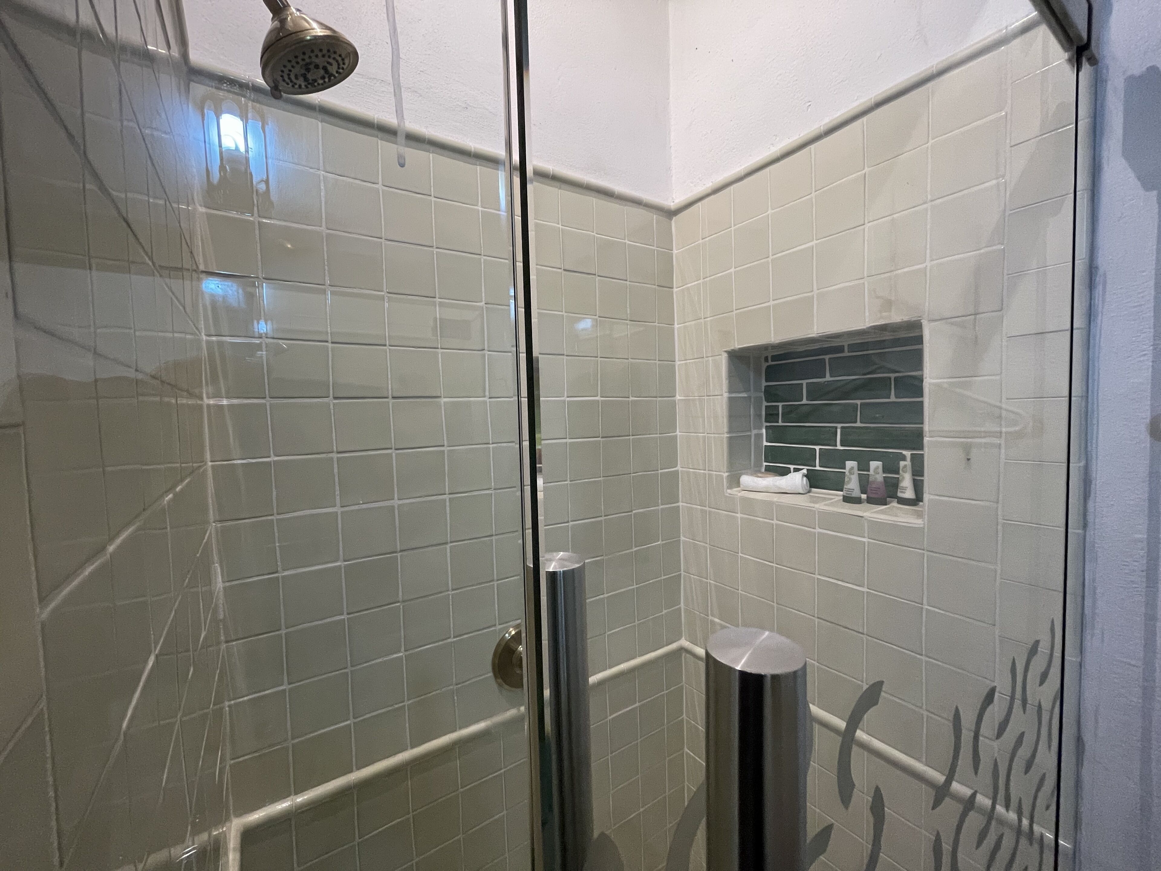 executive room | bathroom | shower, dressing gowns, towels