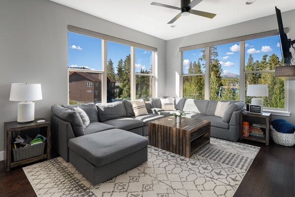 Smart-TV, peis, videospill og Hulu