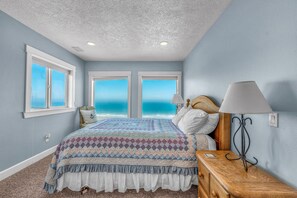 4 bedrooms, free WiFi, bed sheets