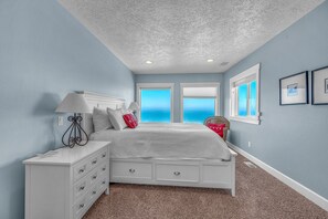 4 bedrooms, free WiFi, bed sheets