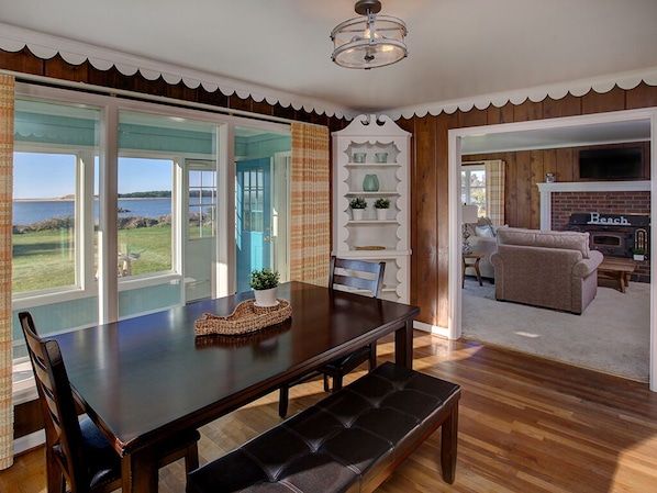 Dining - Enjoy Riverfront Views from the Porch, short drive to Beach and Promenade (Seaside)