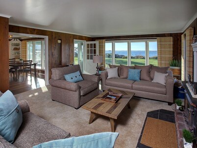 Enjoy Riverfront Views from the Porch, short drive to Beach and Promenade