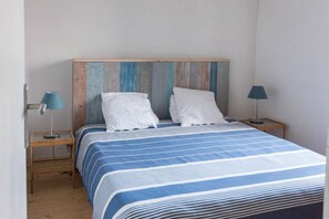 3 quartos, ferros/tábuas de passar roupa, Wi-Fi de cortesia