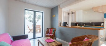 Large house (sleeps 5)