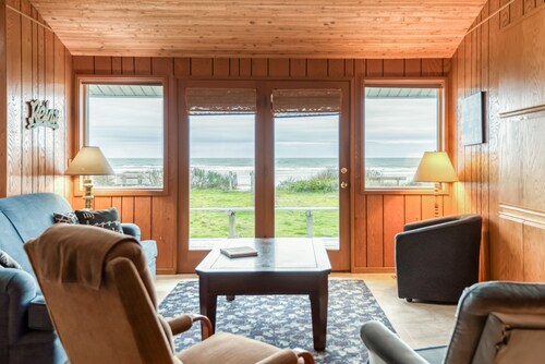 Beachfront Pet Friendly Home in Waldport, Ocean Views, Lovely Yard