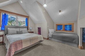 4 bedrooms, free WiFi, bed sheets