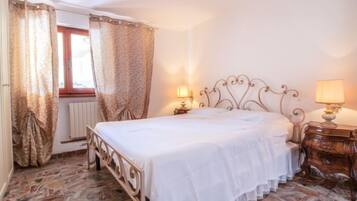 2 chambres, fer et planche Ă repasser, Internet gratuit