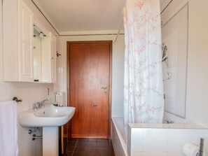 Hair dryer, towels - Serenella by Interhome (Pietrasanta)