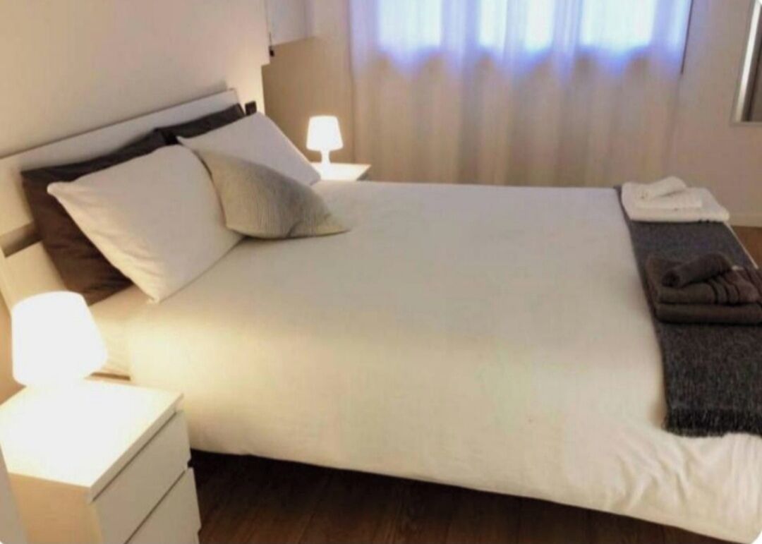 1 slaapkamer, een bureau, een strijkplank/strijkijzer, gratis wifi