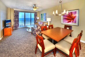 Interior - 1/1 Deluxe - Ocean Walk Resort (Daytona Beach)
