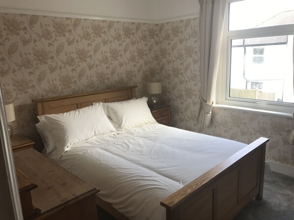 3 bedrooms, WiFi, bed sheets