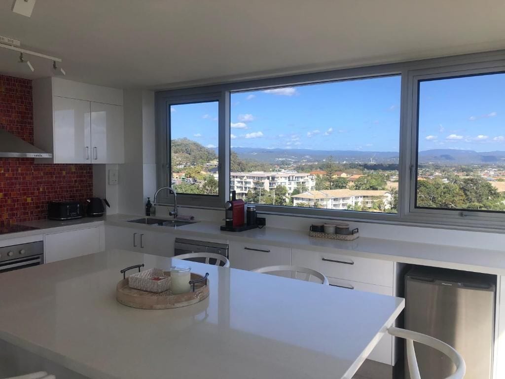 Oceania Beachside Holiday Apartments — image 7