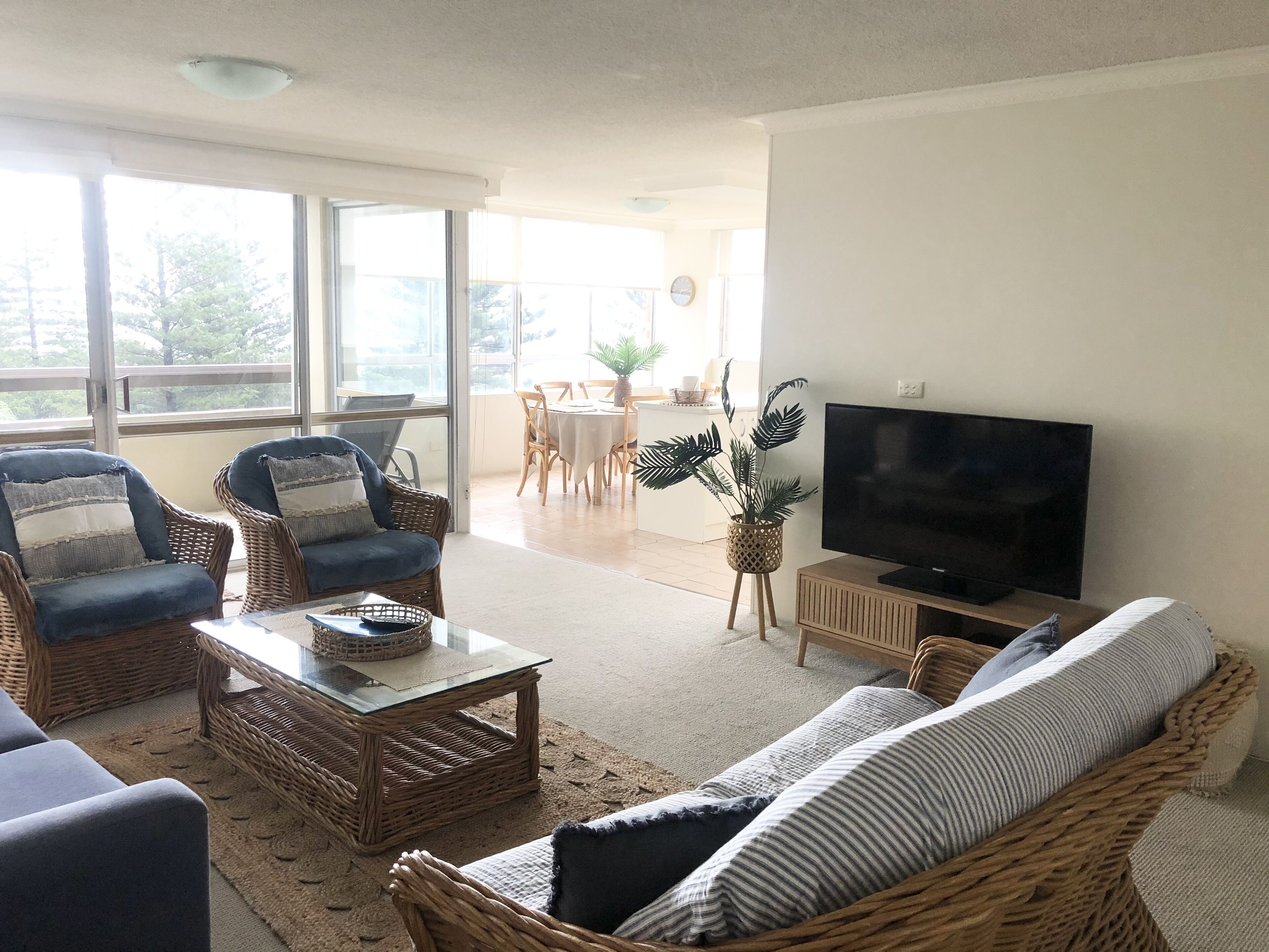 Oceania Beachside Holiday Apartments — image 16