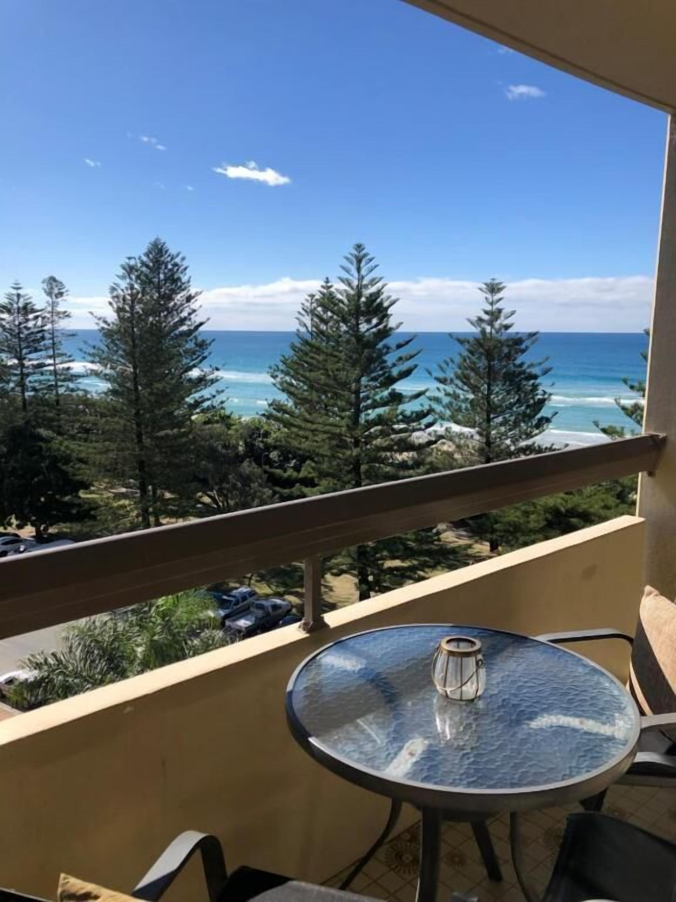 Oceania Beachside Holiday Apartments — image 4