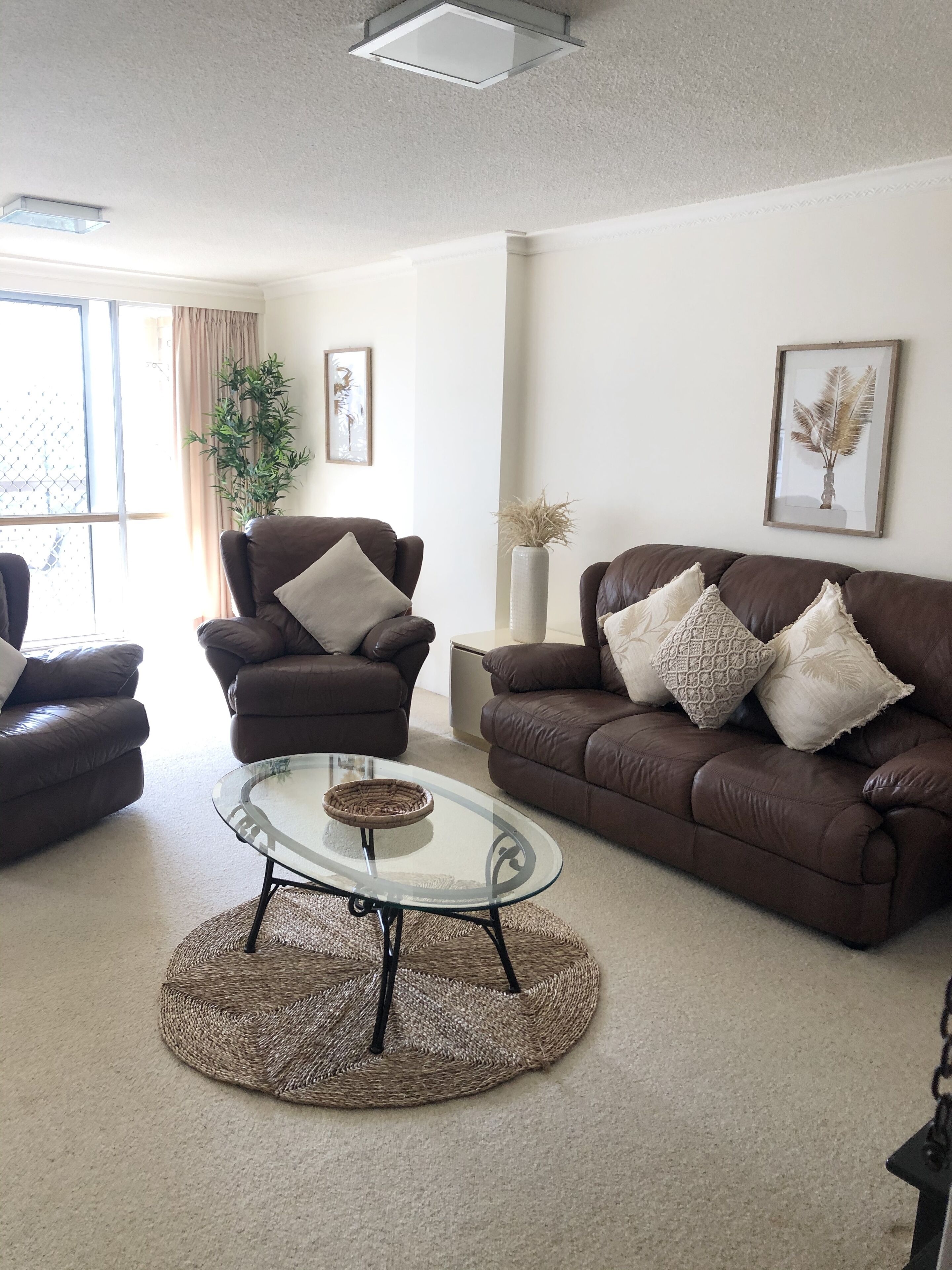 Oceania Beachside Holiday Apartments — image 9