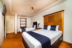 Standard Triple Room | Free WiFi, bed sheets - Capital O Posada del Virrey (Zacatecas)