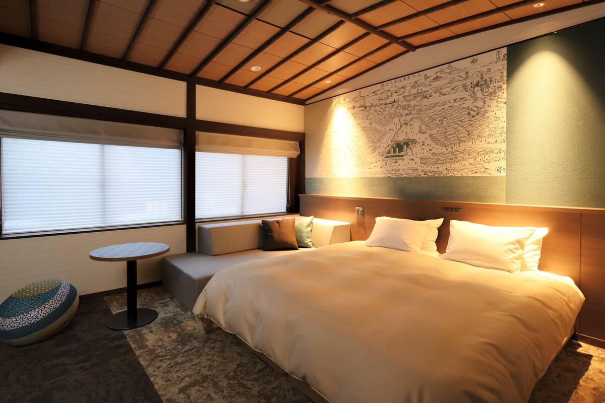 modern japanese-style double room, with shared hot spring access | down duvets, individually decorated, individually furnished, free wifi