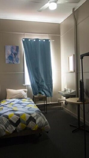 Wifi gratis y ropa de cama