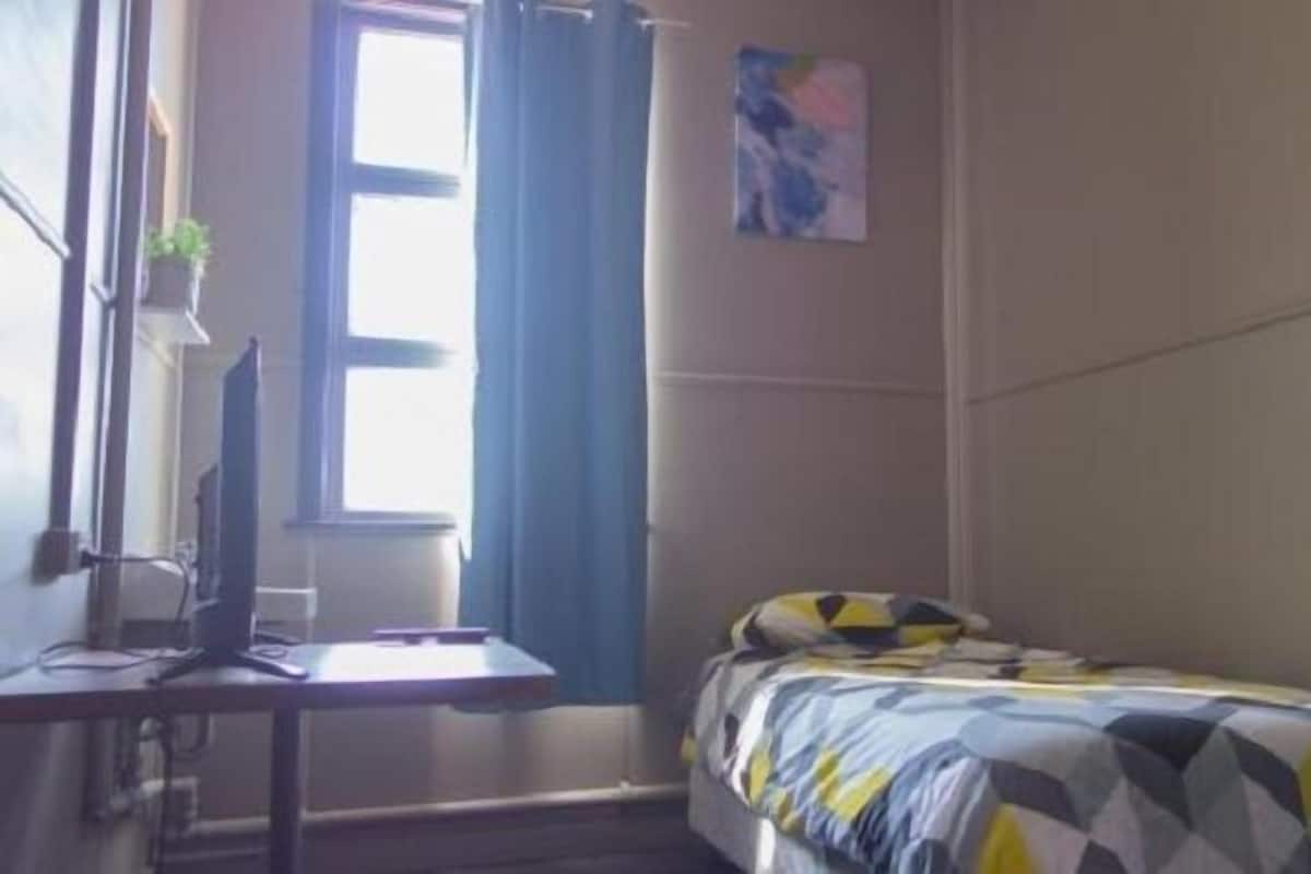 Basic Single Room | Wi-fi percuma, cadar katil