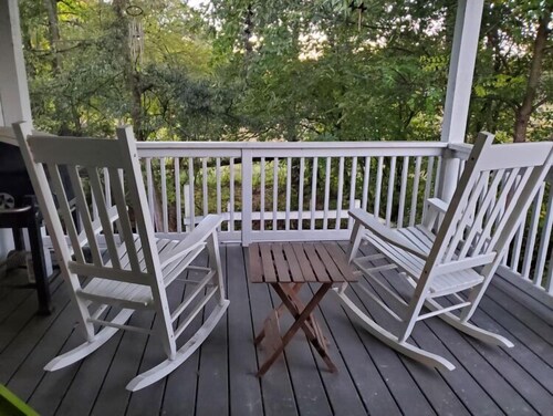 Brookside Cottage, a cozy country cottage for a peaceful getaway.