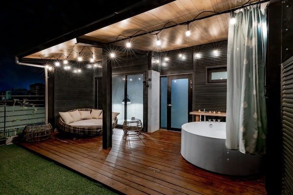 Panoramic Penthouse | 1 bedroom, free minibar, desk, blackout curtains