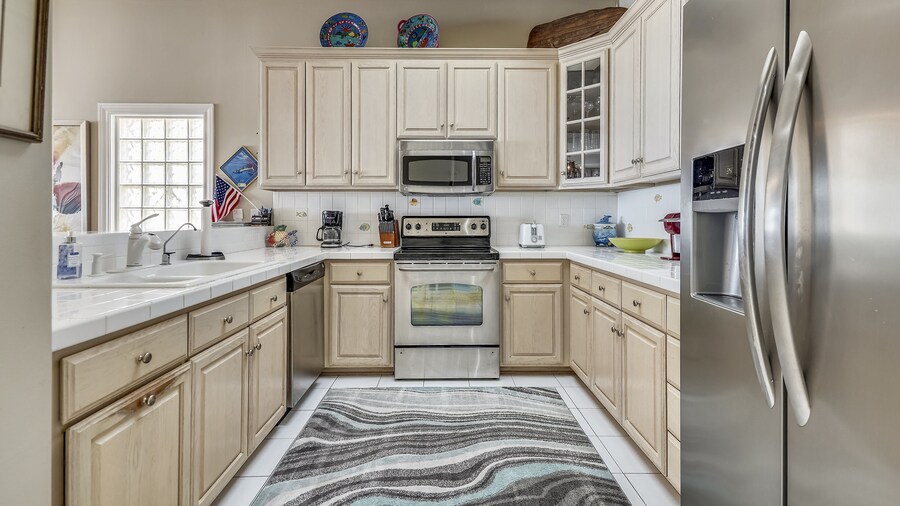 Incredible Views From Oceanfront 3 Bedroom Townhouse by RedAwning