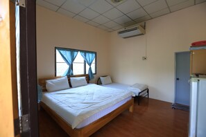 Kamar Double Standar