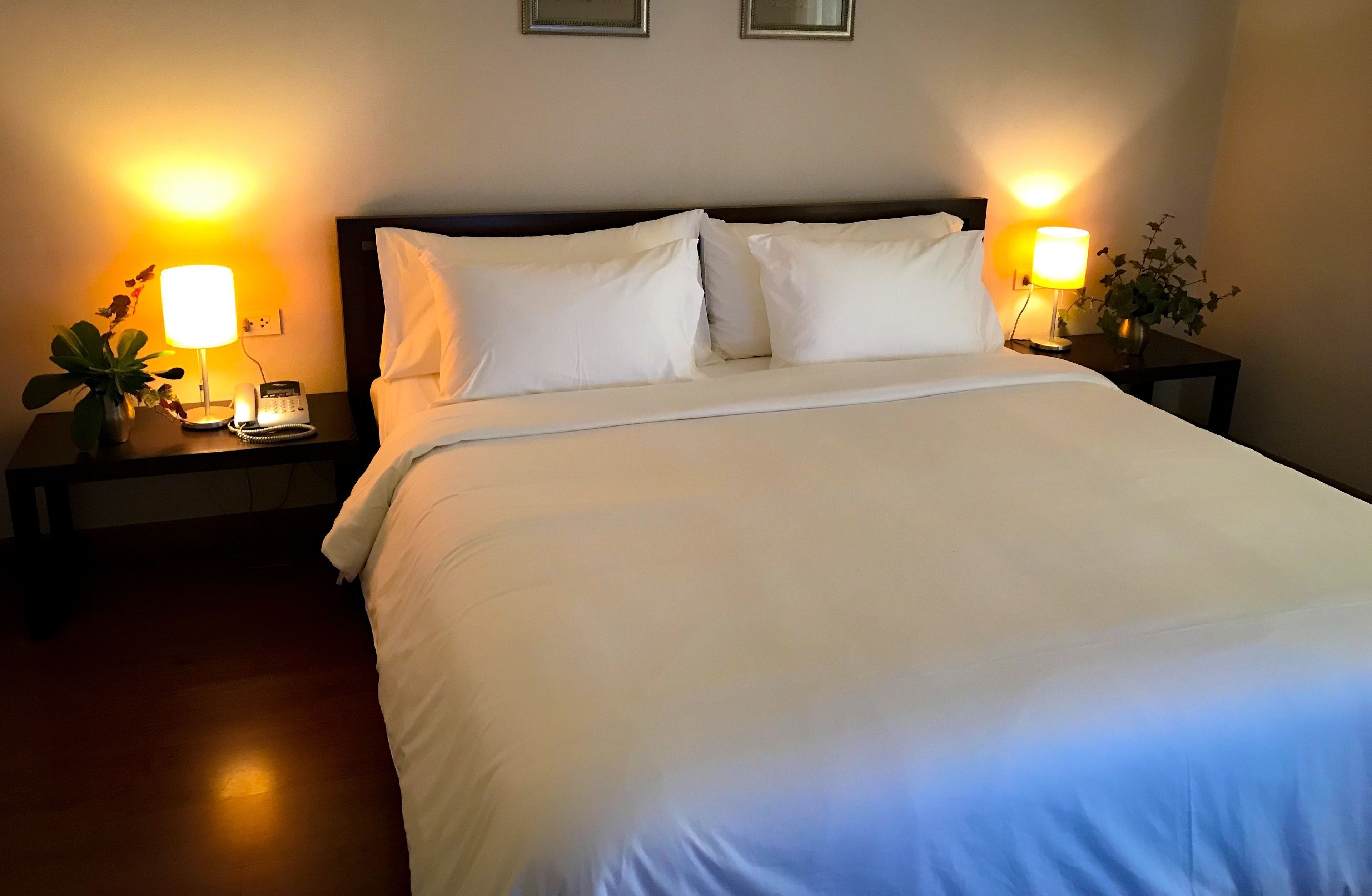1 bedroom, in-room safe, desk, soundproofing