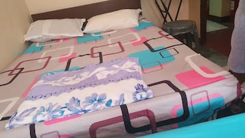 Basic Double or Twin Room, 1 Double Bed | Desk, free WiFi, bed sheets