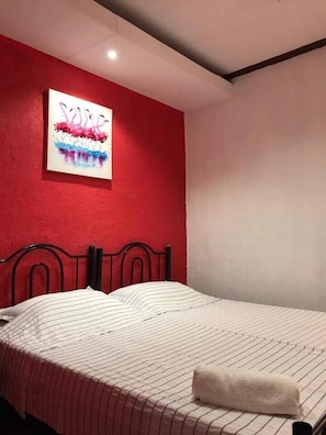 Basic Double or Twin Room, 1 Double Bed | Desk, free WiFi, bed sheets - Casa Sarmiento Travelers Inn (Laoag)