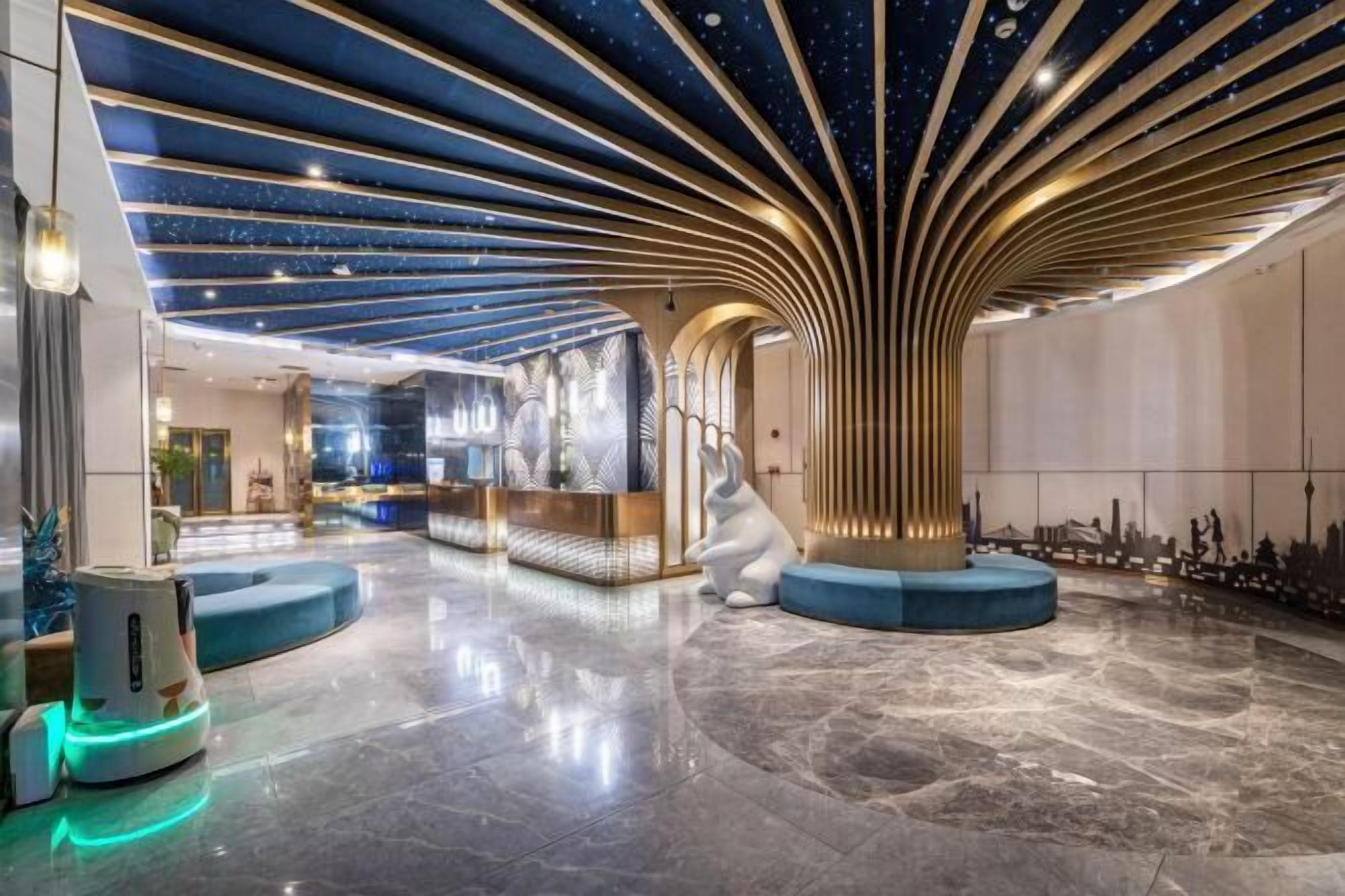 المنشأة من الداخل