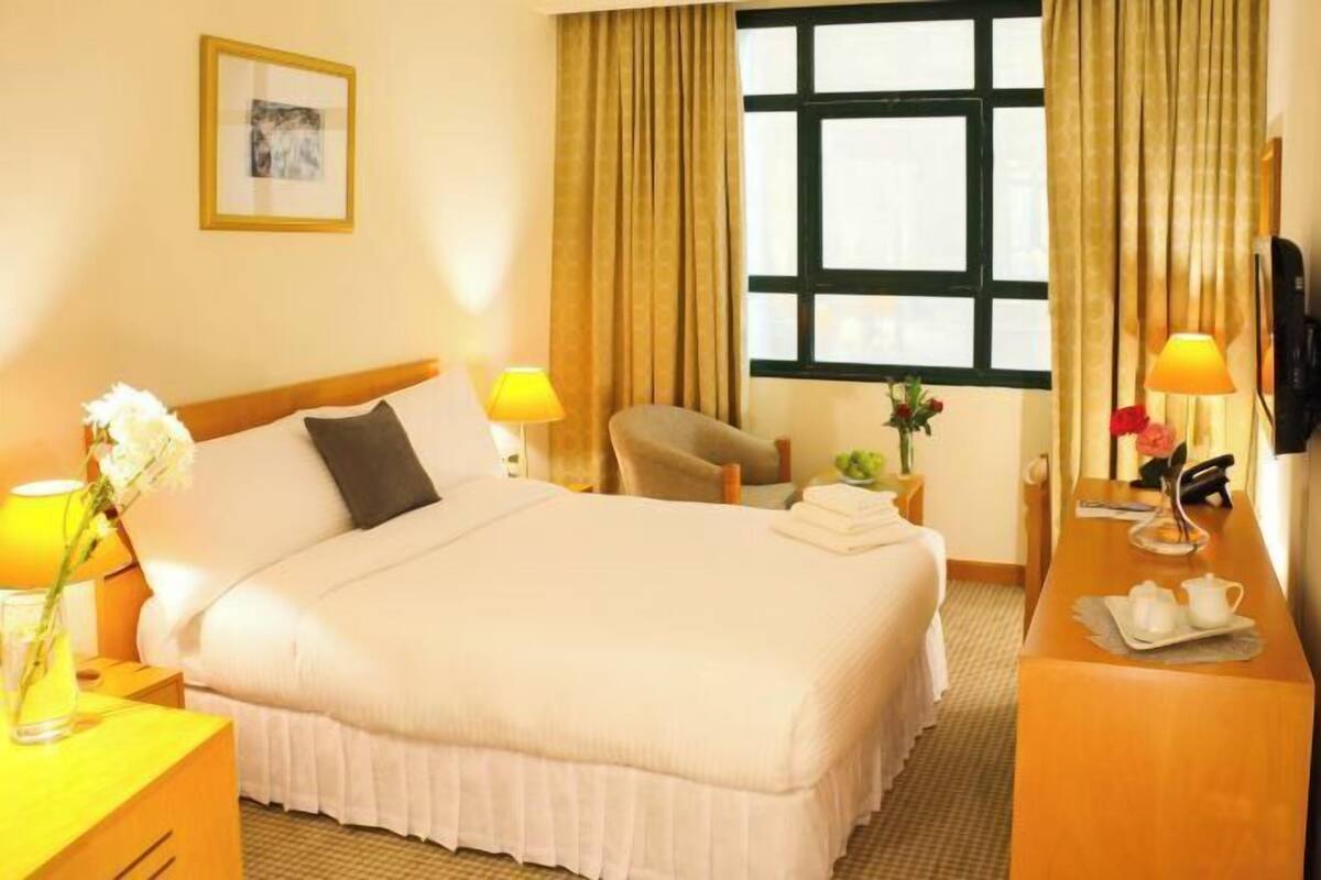 Minibar, in-room safe, desk, blackout drapes