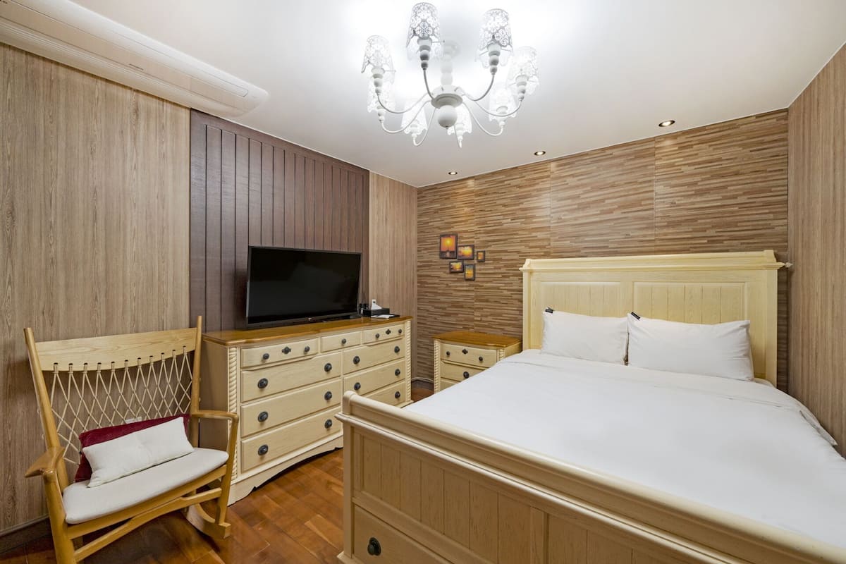 1 chambre, Wi-Fi gratuit, draps fournis