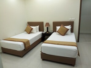 Quarto standard | Edredons de pluma, individualmente decorados, individualmente mobiliados