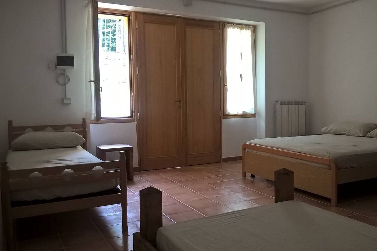 Family Room (Parigina) | Bed sheets