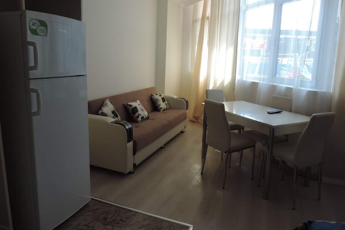 1 bedroom, desk, laptop workspace, free WiFi