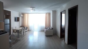 Unclassified image, 2 of 27, button - Yalchin Hotel Batumi (Batumi)
