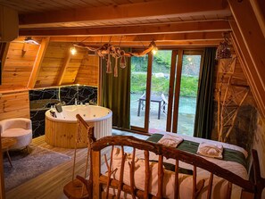 Premium Suite | Egyptian cotton sheets, premium bedding, desk, laptop workspace - Yasam Bungalov (Camlihemsin)