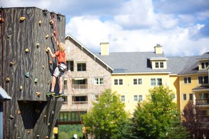 Condo, 1 Bedroom | Children's area
