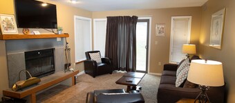 Mountain Lodge At Okemo-1br Newly Renovated 1 Bedroom Condo by RedAwning