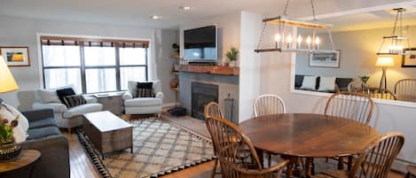 Condo, 3 phòng ngủ | Khu ăn uống