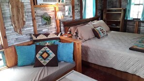 1 chambre, fer et planche à repasser, draps fournis