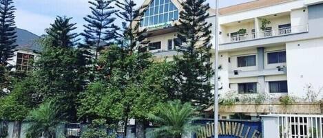 Fachada da propriedade