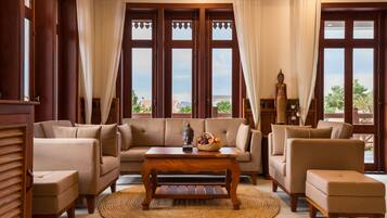 Presidential Suite, Pool View, 2 Bedrooms | Wohnbereich