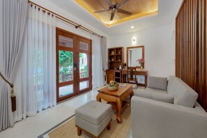 智能电视、Netflix、首映电影、收费电影