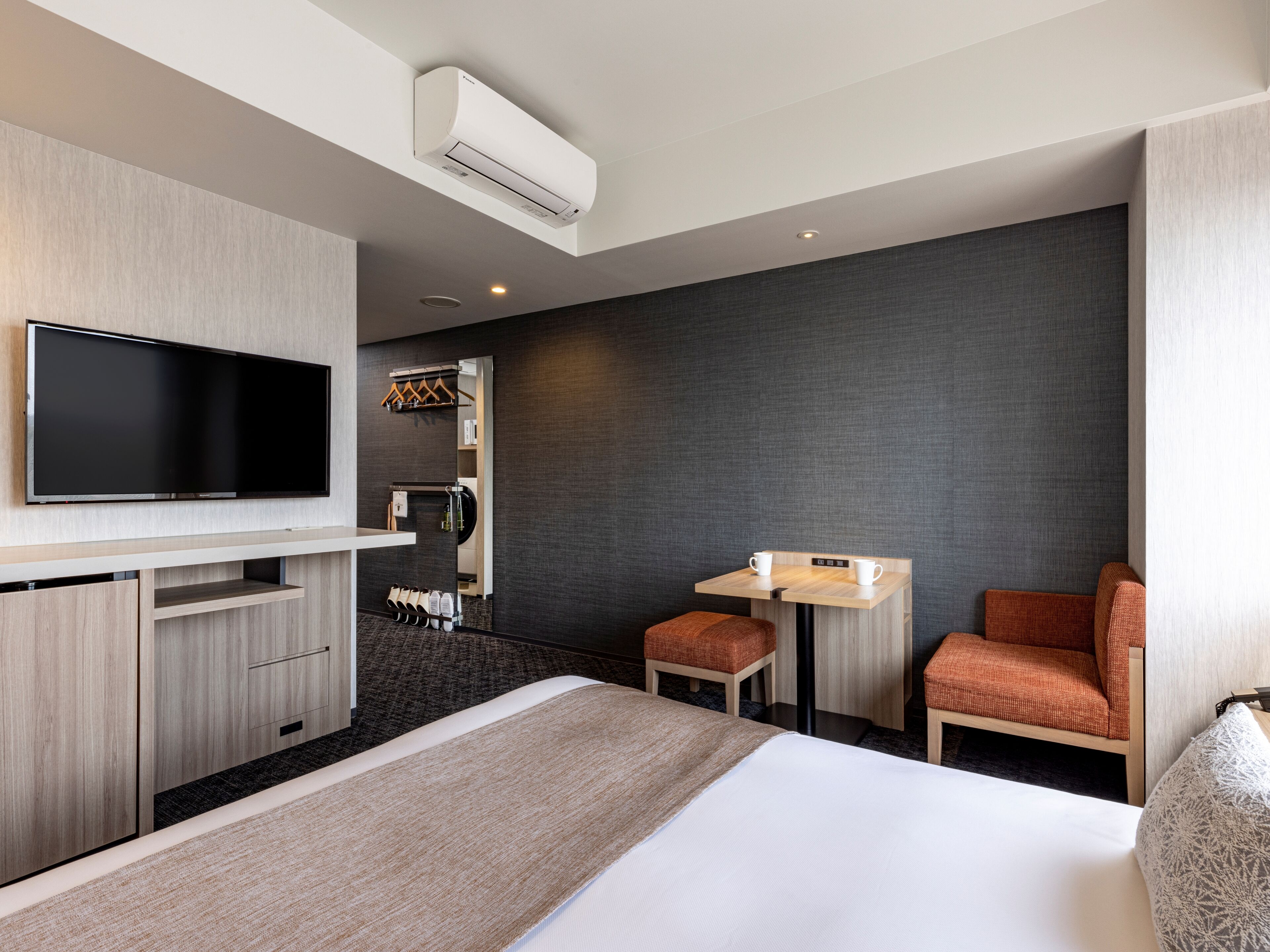 Down duvets, memory-foam beds, in-room safe, desk